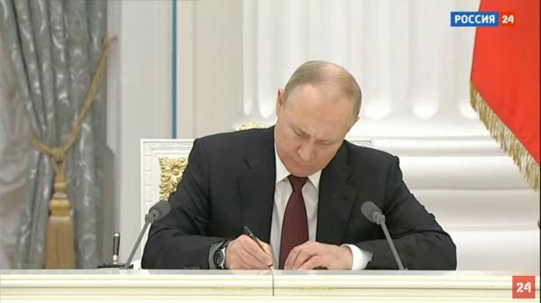 Владимир Путин заявил о признании ДНР и ЛНР