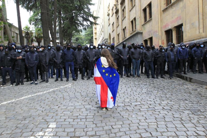 В Тбилиси началась протестная акция со стороны оппозиционных сил.