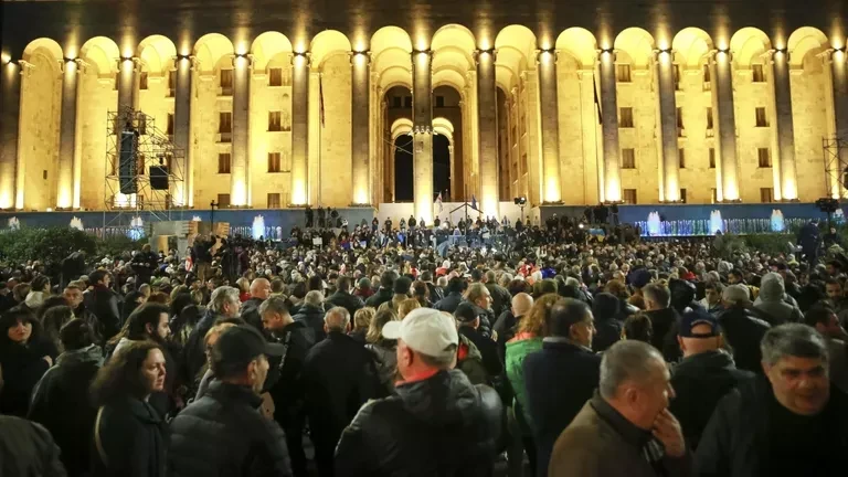 В Грузии оппозиционные силы организовали демонстрацию протеста.