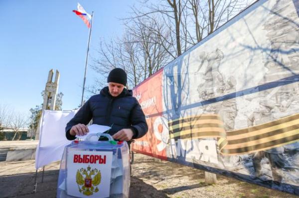 Досрочное голосование в оккупированном селе Великая Благовещенка в Херсонской области, 28 февраля 2024 года