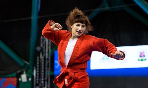 Победа и зажигательный танец грузинской самбистки Нино Одзелашвили