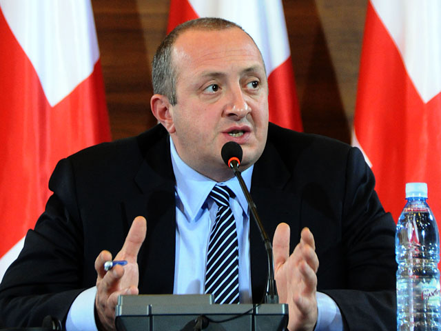 Президент Грузии призвал граждан активно голосовать на выборах
