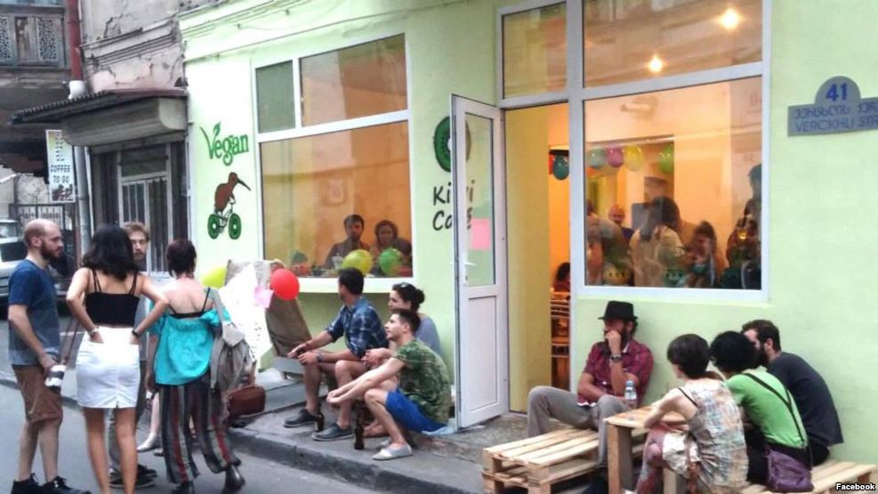 В Грузии совершено нападение на вегетарианское кафе