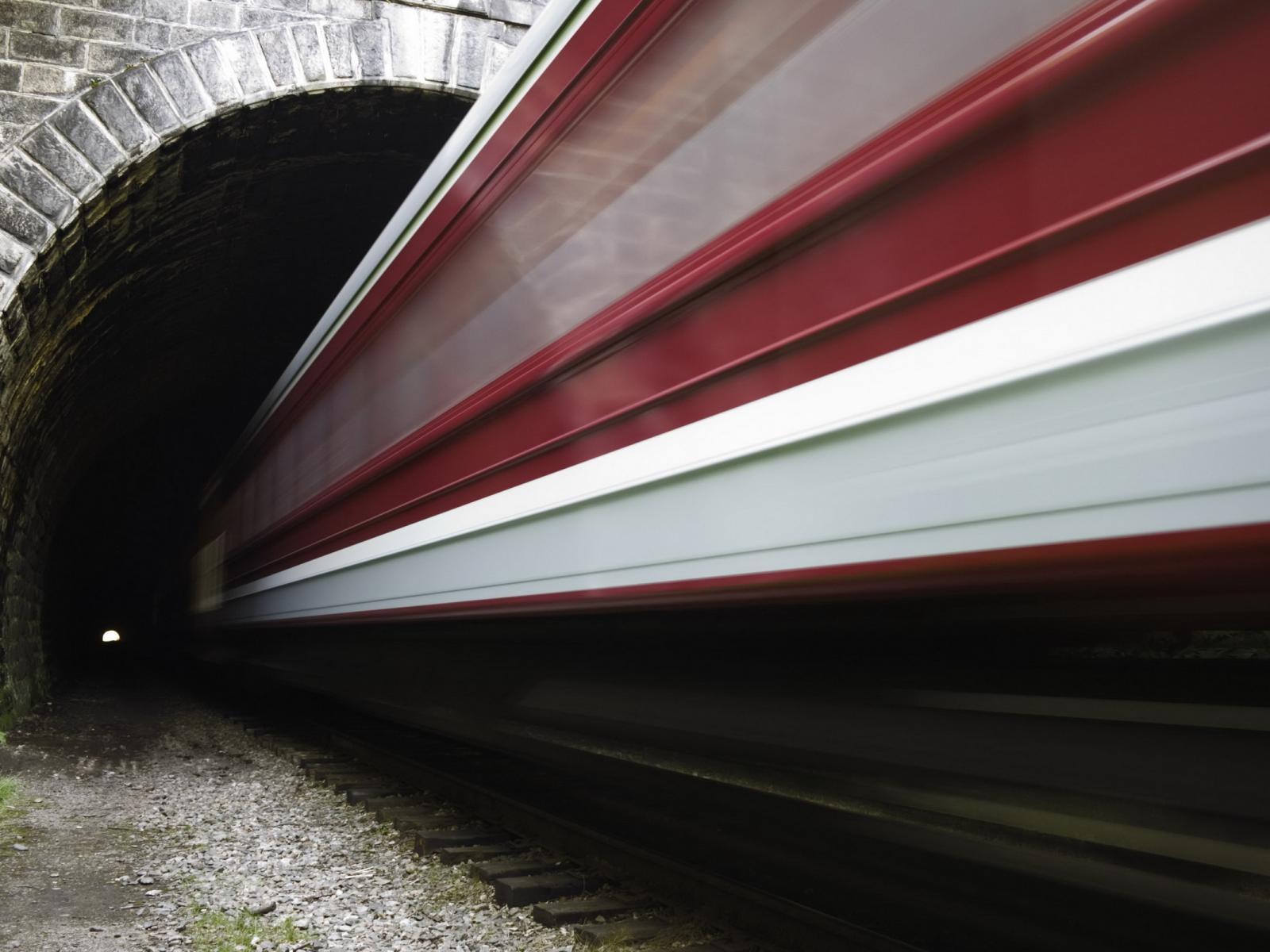 Кублашвили: двухэтажные поезда на помещаются в туннели