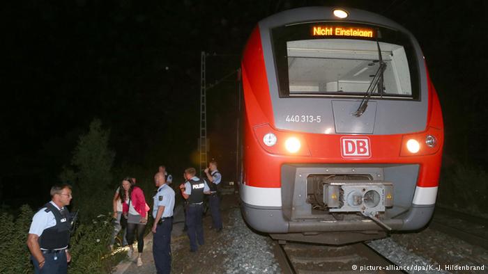 Афганец напал с топором на пассажиров немецкого поезда