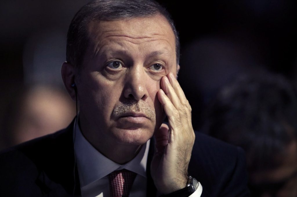 Появилась видеозапись штурма отеля Эрдогана в Мармарисе