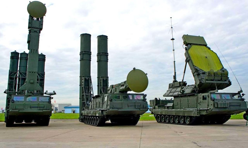 Россия перебросила в Крым зенитные комплексы С-400