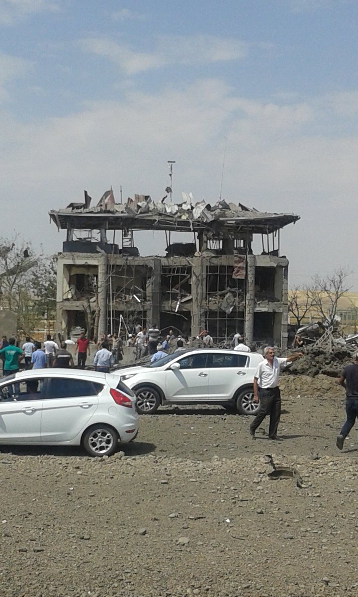 Мощный взрыв прогремел на юго-востоке Турции