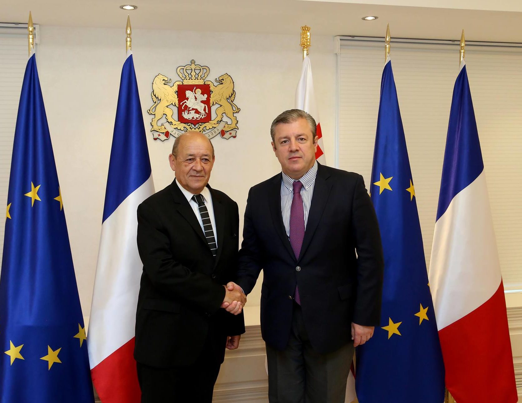 Министр обороны Франции проводит встречи в Тбилиси