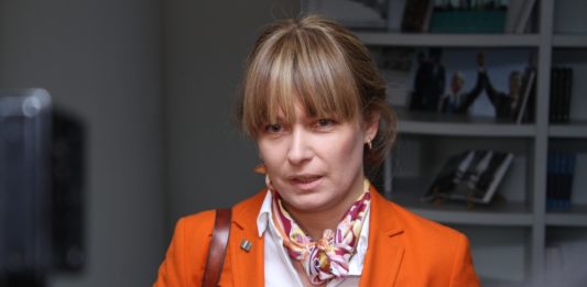 Сандра Рулофс отказалась принимать участие во втором туре выборов