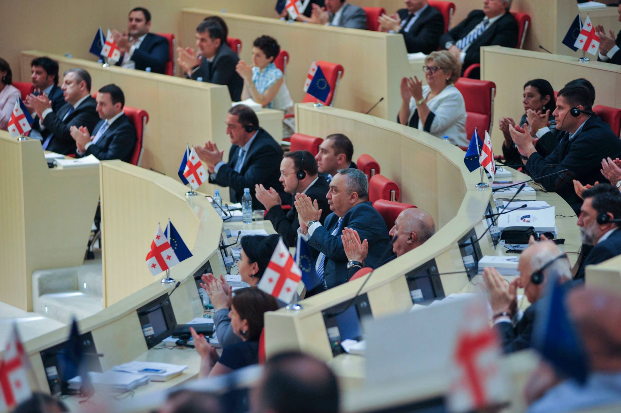 Политсовет «Грузинской мечты» согласовал все ключевые посты в парламенте
