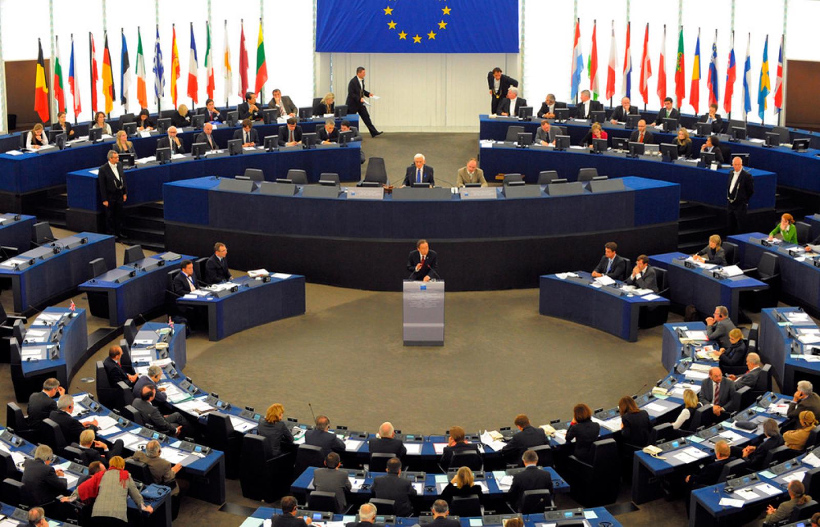 LIBE утвердил текст поправок к правилам регуляции безвизового режима с ЕС