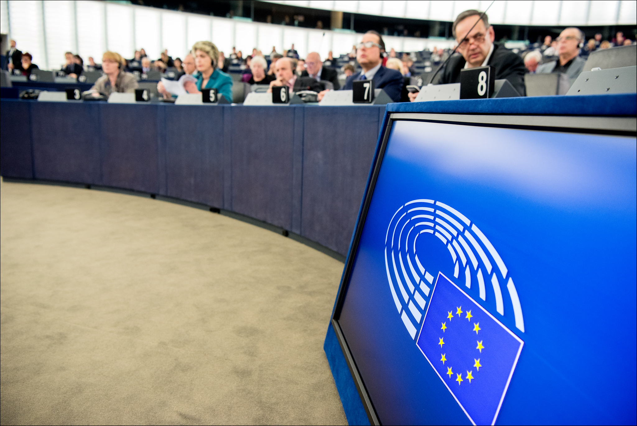 ЕС дал "зеленый свет" процессу либерализации визового режима с Грузией