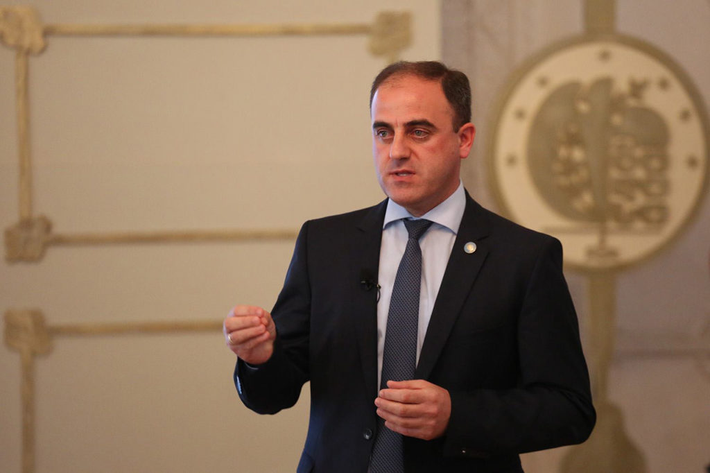 В Грузии проходит акция с требованием отставки мэра Тбилиси