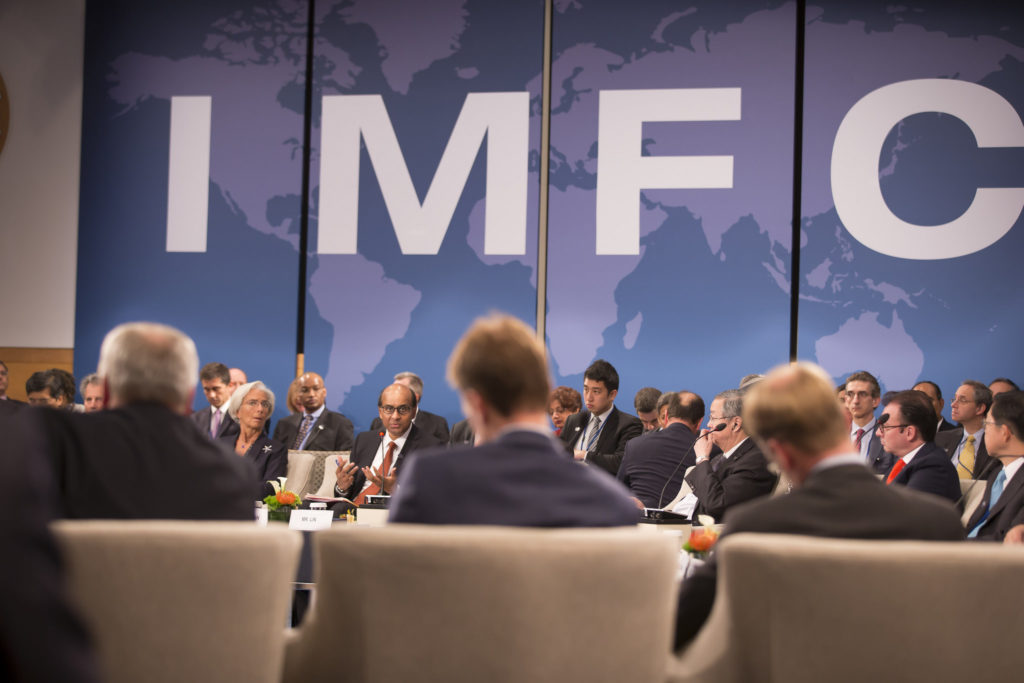 Международный валютный фонд (МВФ) выделит Грузии кредиты