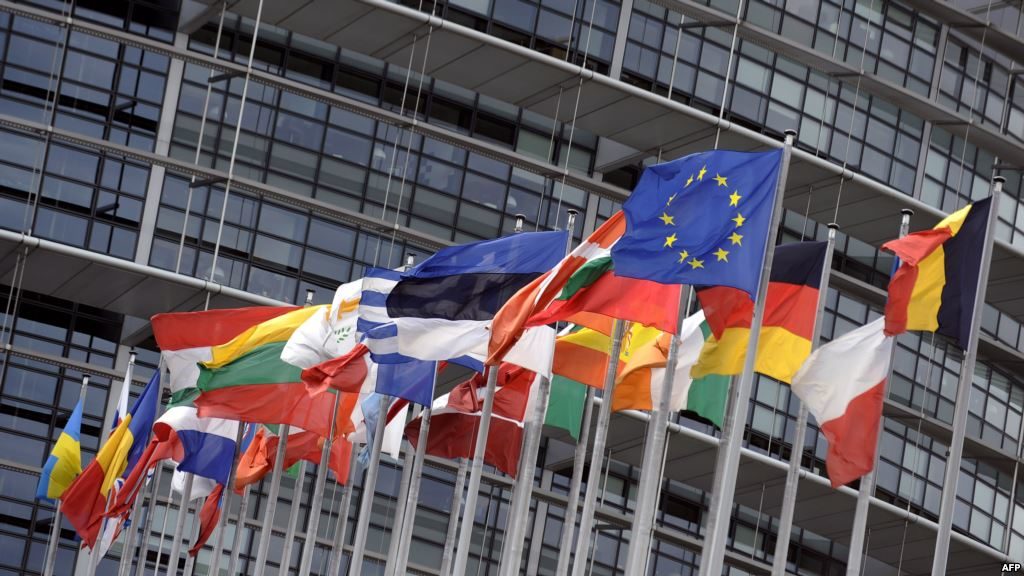 ЕС призвает власти Грузии к соблюдению принципов свободы СМИ