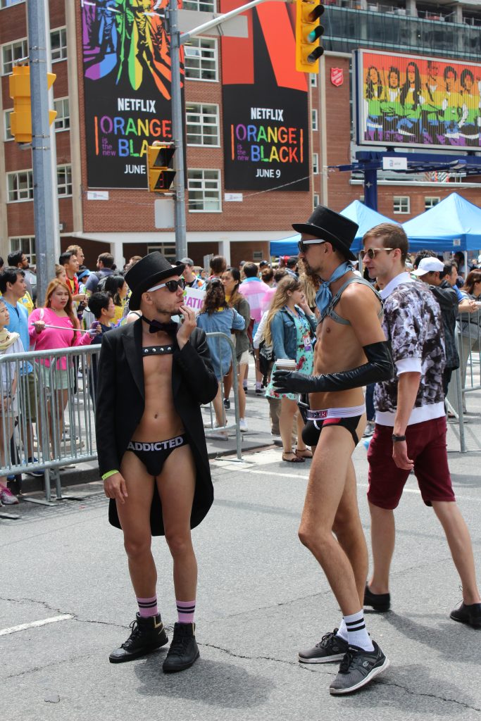 IMG 2855 фоторепортаж Канада, ЛГБТ, любовь, парад, прайд, Торонто, Трюдо