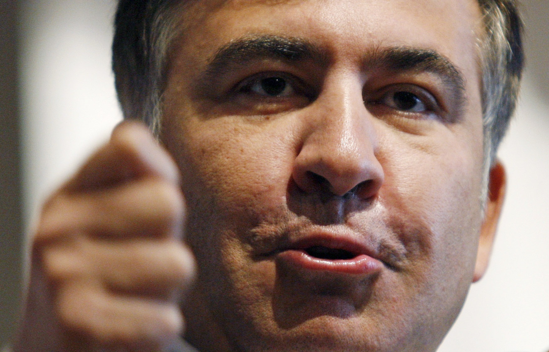 Саакашвили: я не буду прятаться в США