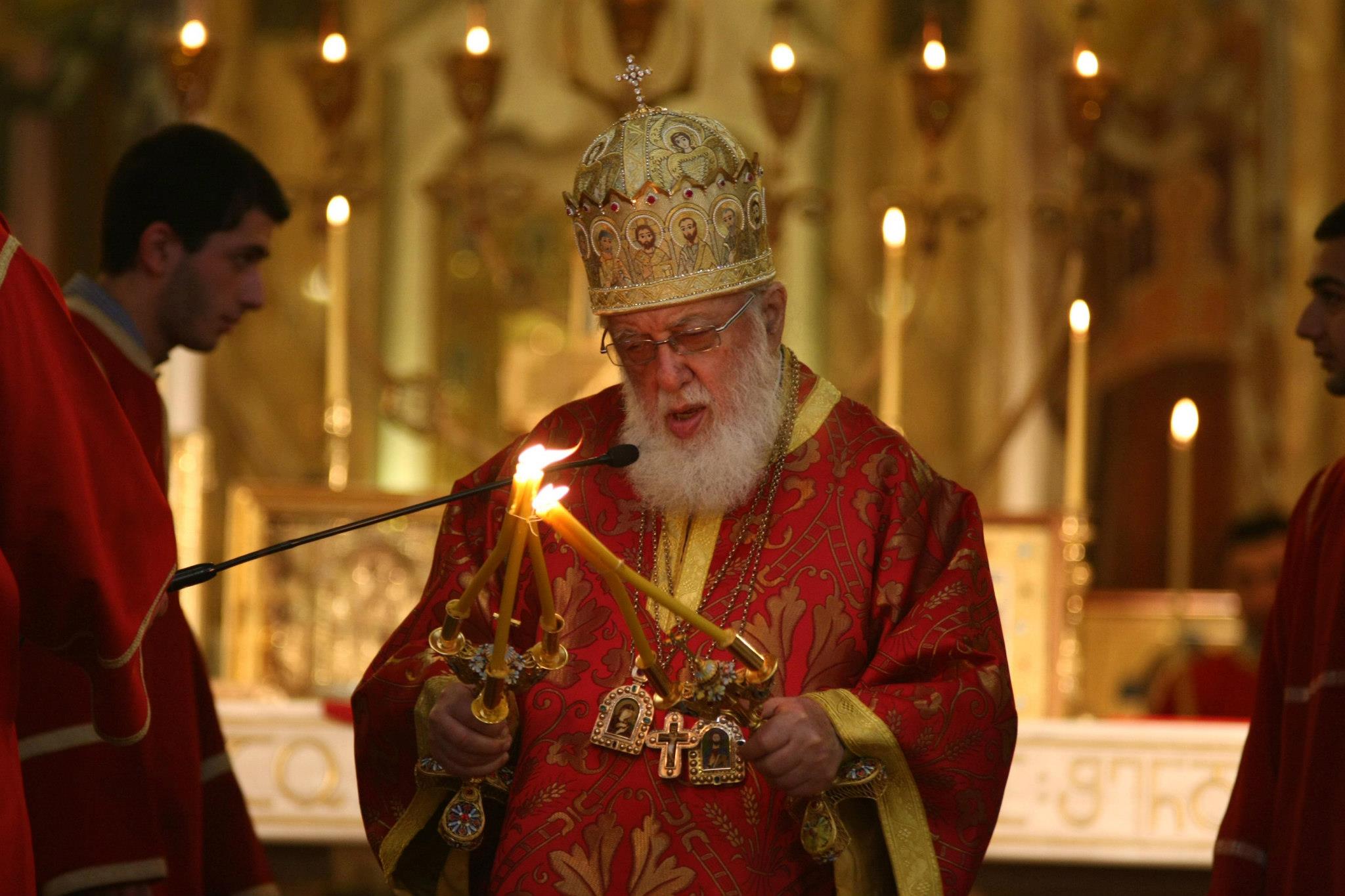 Патриарх Илиа Второй: Дайте мне слово, что никогда не примите наркотики