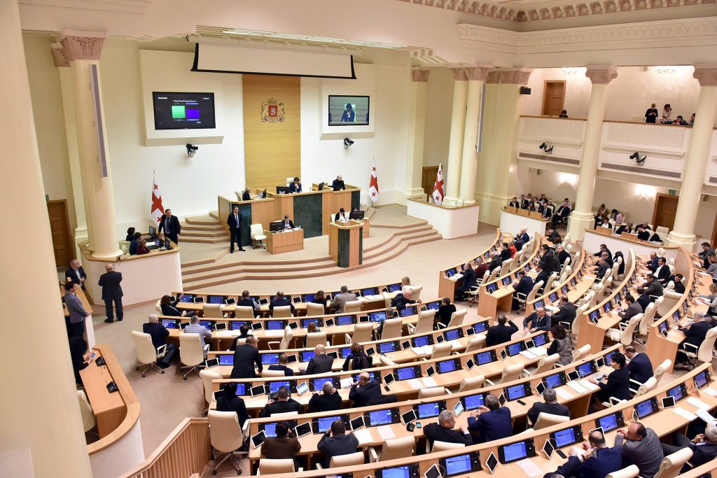 Parliament 6 новости Грузинская мечта, Грузия, законопроект, Ираклий Кобахидзе, парламент, суд, судеьная система