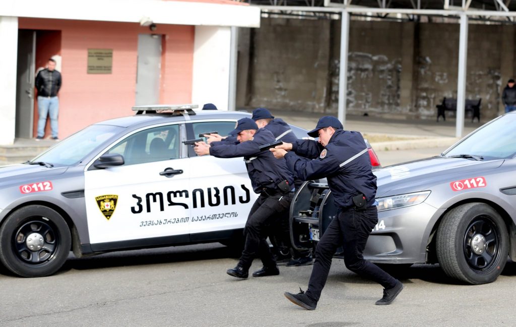 Police 4 новости банк, Банк Грузии, Грузия, мвд, ограбление, полиция, стрельба, тбилиси