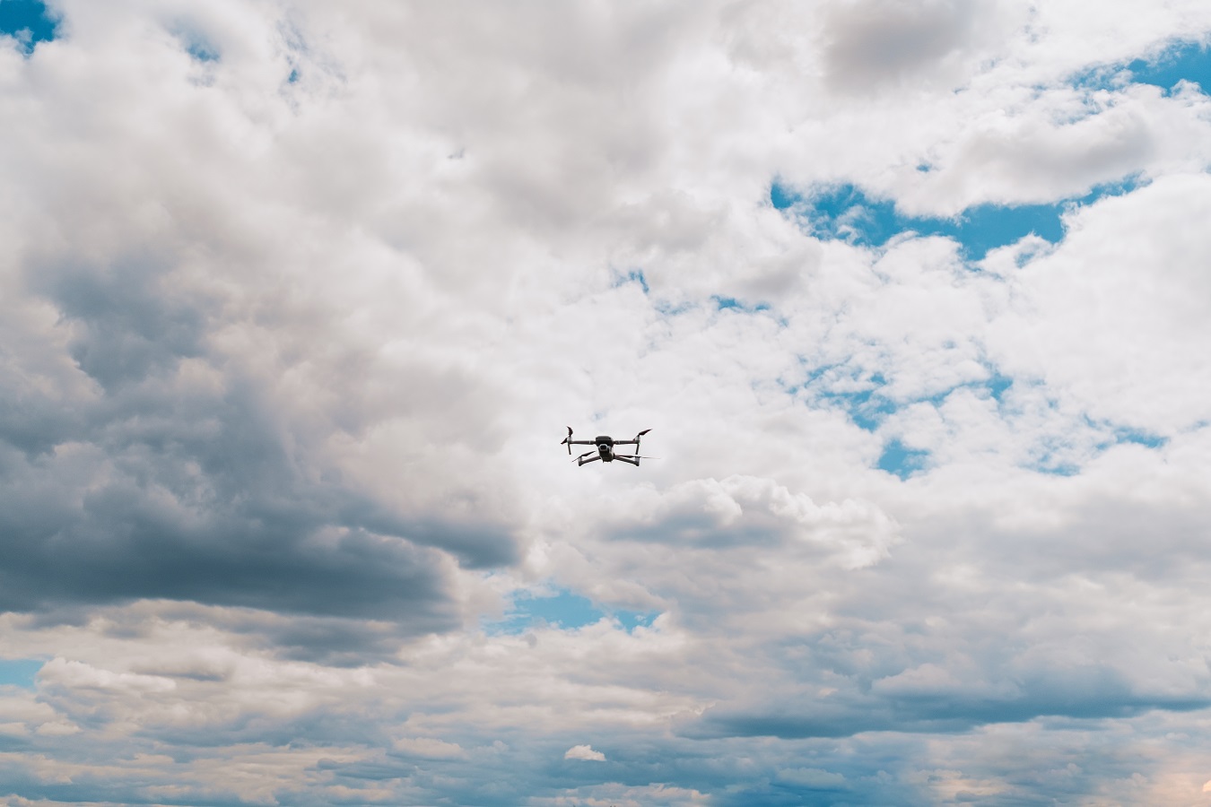 drone flying into the sky 6SKV8WK #новости беспилотник, МВД Грузии, Санавардо, Удабно