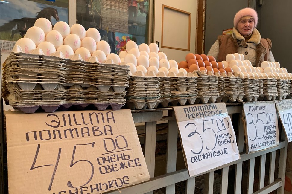 продавщица яиц Людмила