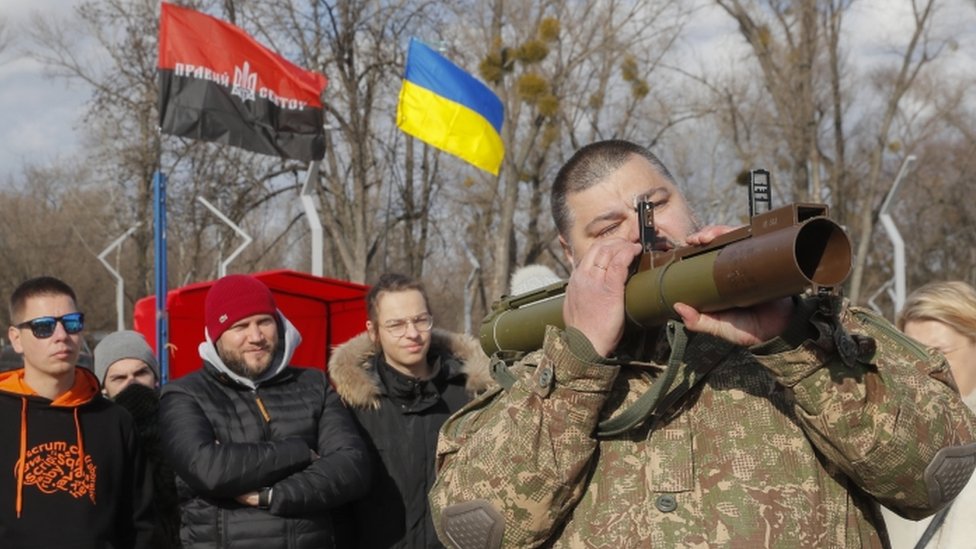 Демонстрация как пользоваться гранатометом, 20 фнвраля, Киев