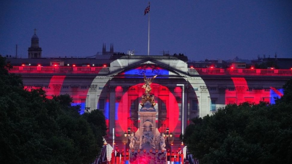 Palace in red white and blue