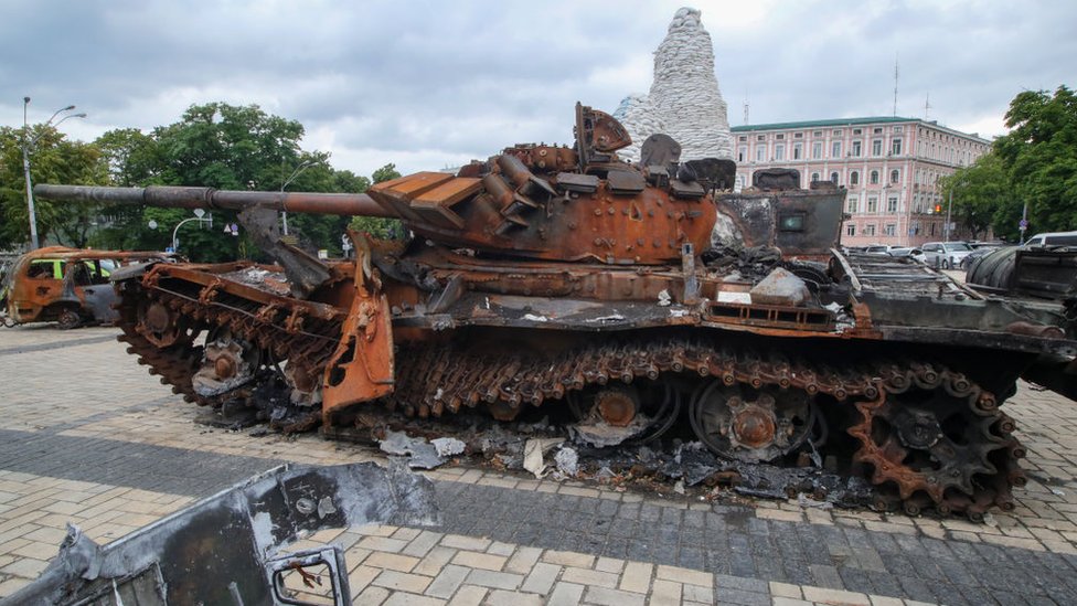 125600054 tankkyivgetty Новости BBC война в Украине, Россия, украина