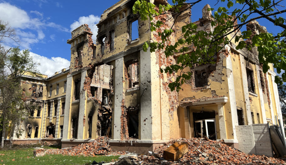 general views of damaged civilian infrastructure in kharkiv ukraine april 2022 img 8075 914x527 1 новости Amnesty International, война в Украине, Харьков