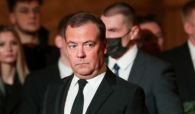 dmitriy medvedev новости война в Украине, Дмитрий Медведев, ядерное оружие