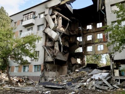 126854901 aftermathofrussianairstrikes Новости BBC война в Украине, Донецкая область