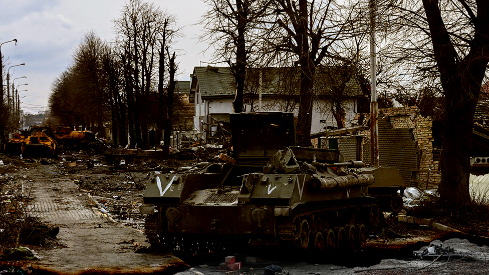 Уничтоженный в Буче российский танк, 4 марта 2022 г.