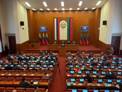 daghestan parliament meeting 27 10 2022 1024x682 1 Чечня Чечня