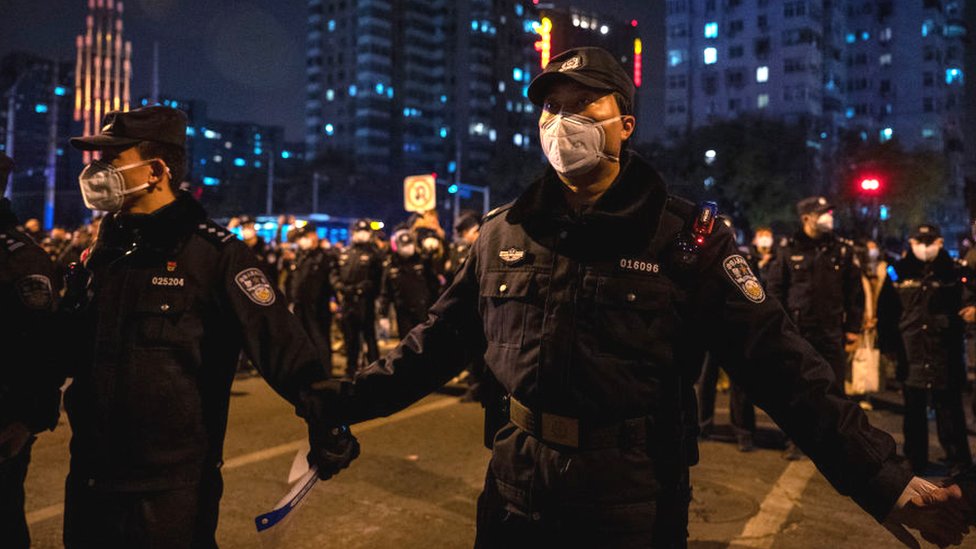 Полиция в Пекине 27 ноября 2022 года