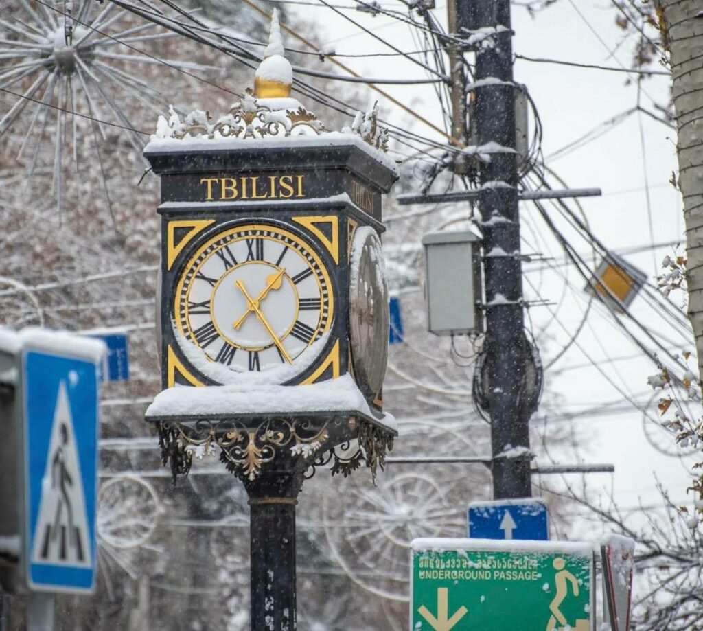 324981437 1064522548275173 5908063498501306443 n 2 Другая SOVA featured, погода в Грузии, снег, снегопад, тбилиси