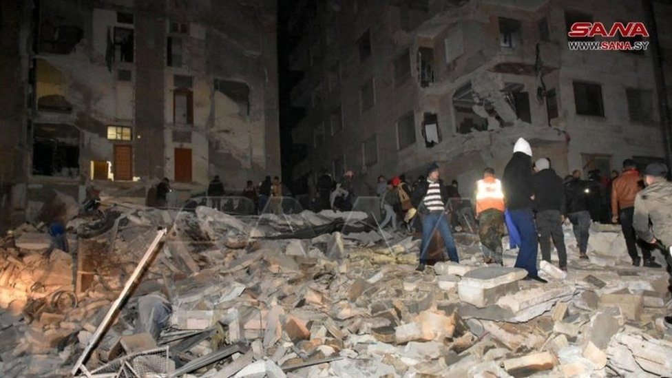 На севере Сирии землетрясение сравняло с землей ряд зданий в городе Хама