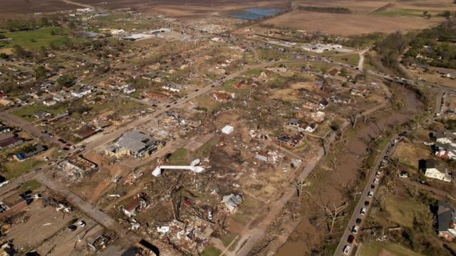 Последствия торнадо в Миссисипи