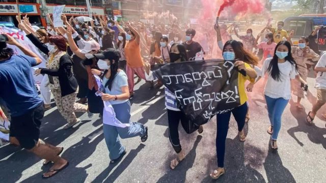 Протесты в Мьянме