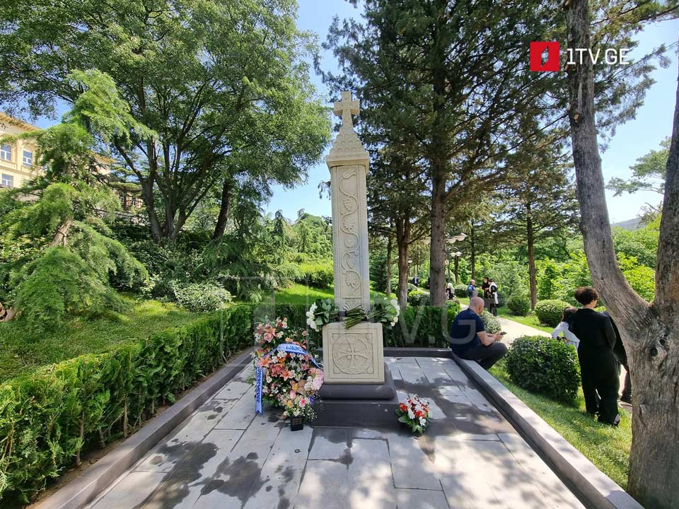 1684742998 მემორიალური კუთხე новости Котэ Абхази, Мемориал, мэрия Тбилиси, парк Ваке