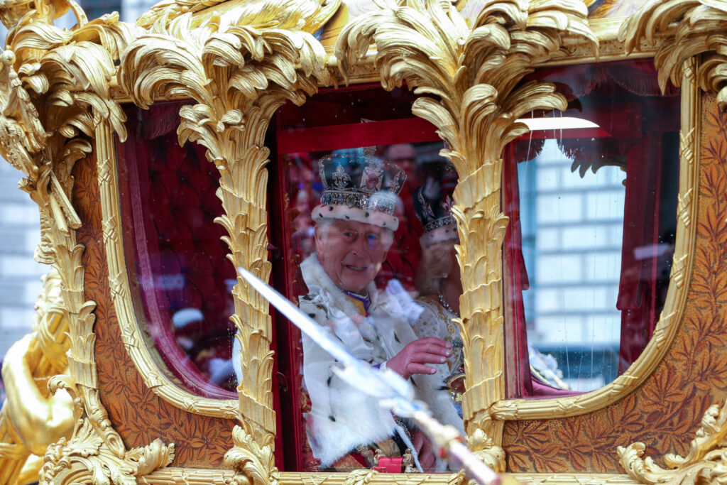 coronation of charles iii and camilla coronation procession 02 новости Грузия-Великобритания, Карл III