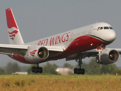 red wings airlines tupolev tu 204 100 новости Red Wings, авиасообщение, Грузия-Россия