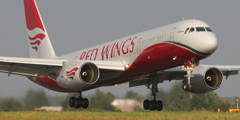 red wings airlines tupolev tu 204 100 новости Red Wings, авиасообщение, Грузия-Россия