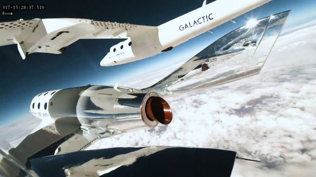На высоту 13 км ракетоплан поднимает самолет-носитель Eve