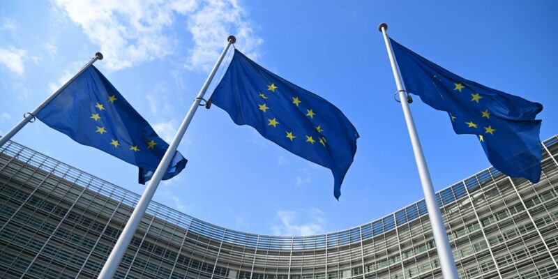 evrokomissia новости Грузия-ЕС, Оливер Вархей, Рикард Йозвиак, статус кандидата ЕС