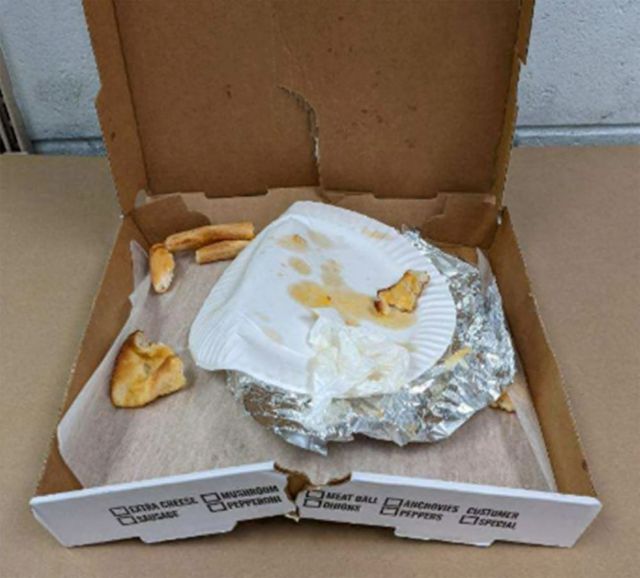 Коробка с остатками пиццы помогла прокурорам выстроить обвинение