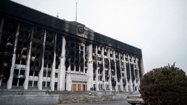 Сгоревшее здание акимата Алматы