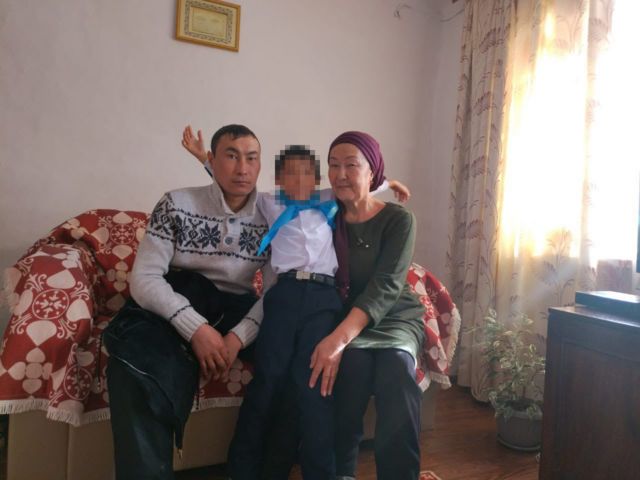  Шынгыс Тастанбеков с семьей