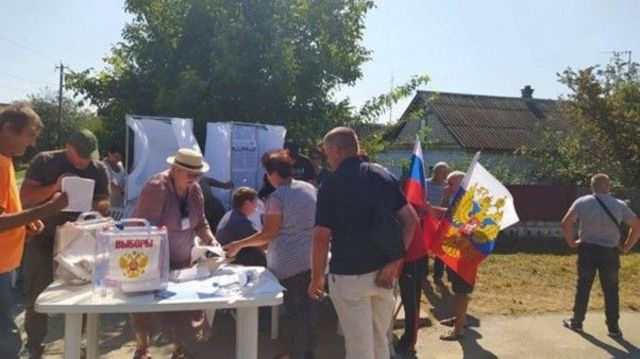 Херсонская оккупационная администрация публиковала фото «голосования»